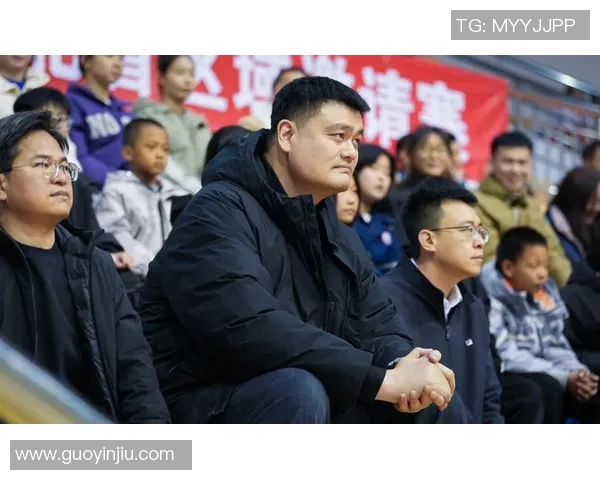 姚明转型农民的田园生活与篮球生涯的奇妙碰撞 姚明转型农民的田园生活与篮球生涯的奇妙碰撞