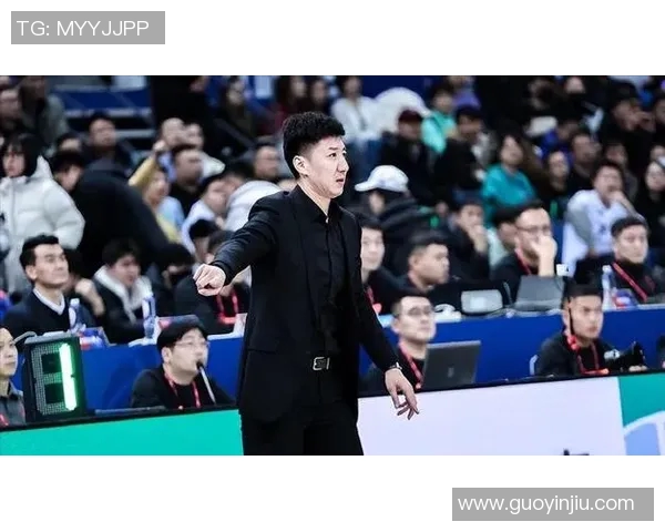 男篮主教练宣布将引进海外球员,提升实力 男篮主教练宣布将引进海外球员,提升实力